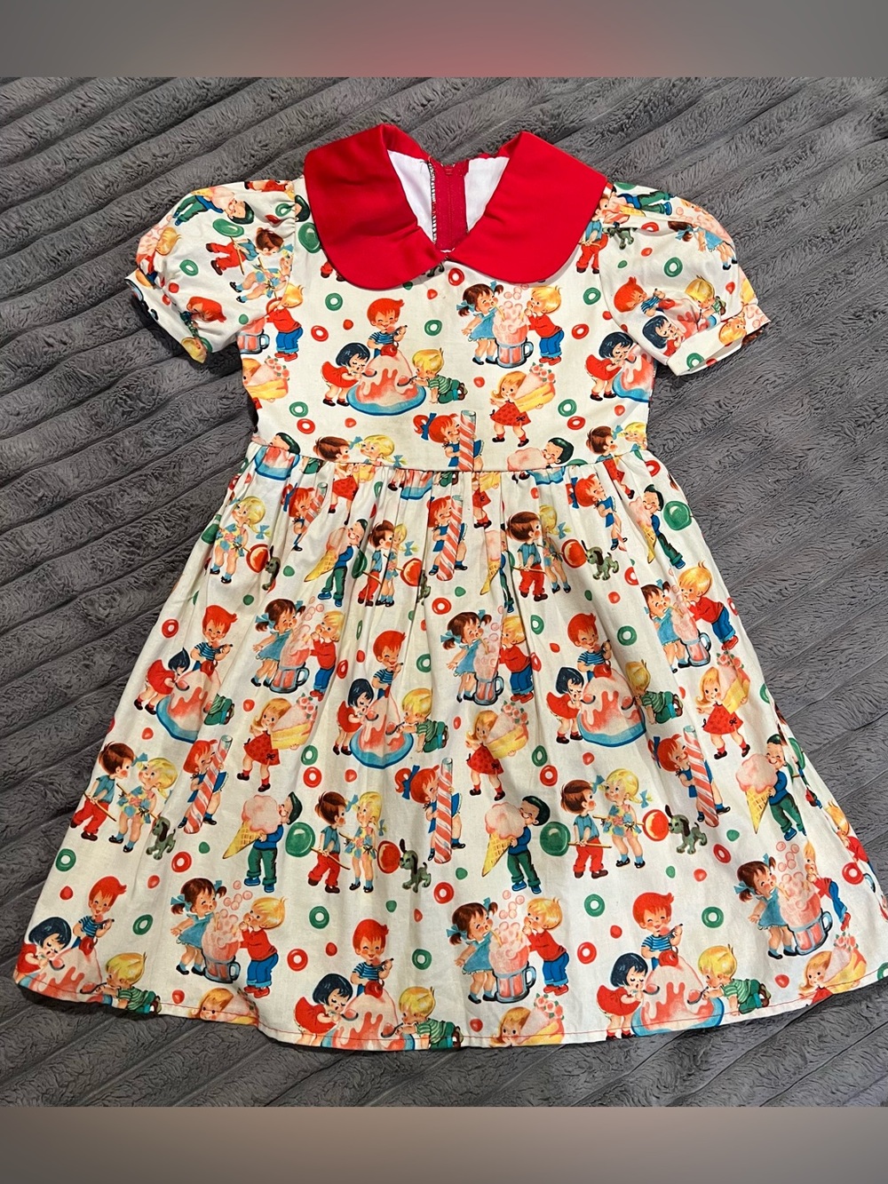 HEMET GIRL DRESS 4 CANDY LAND VINTAGE LOOKING PETER PAN COLLAR NEW NO TAGS